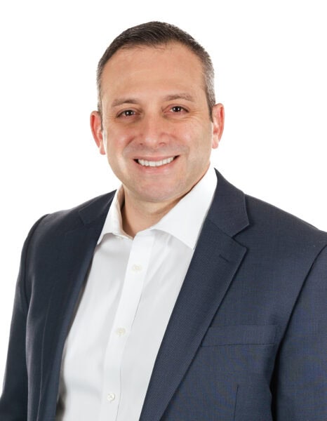 Carl Oliveri headshot 2025