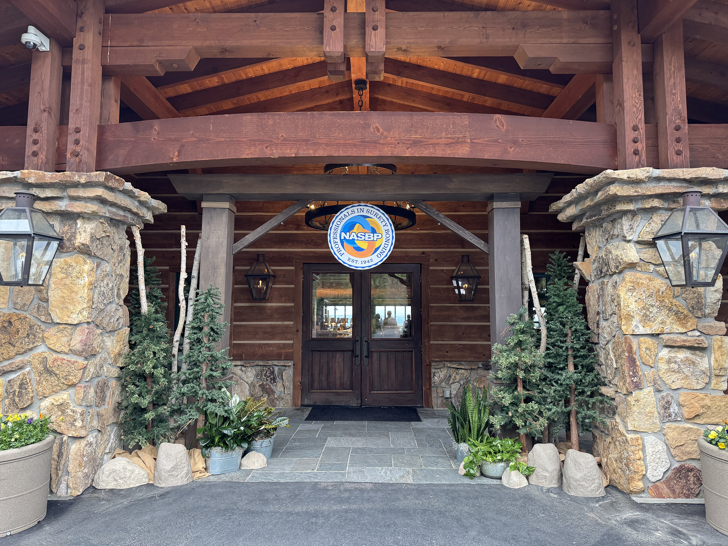 21 final event lodge front door